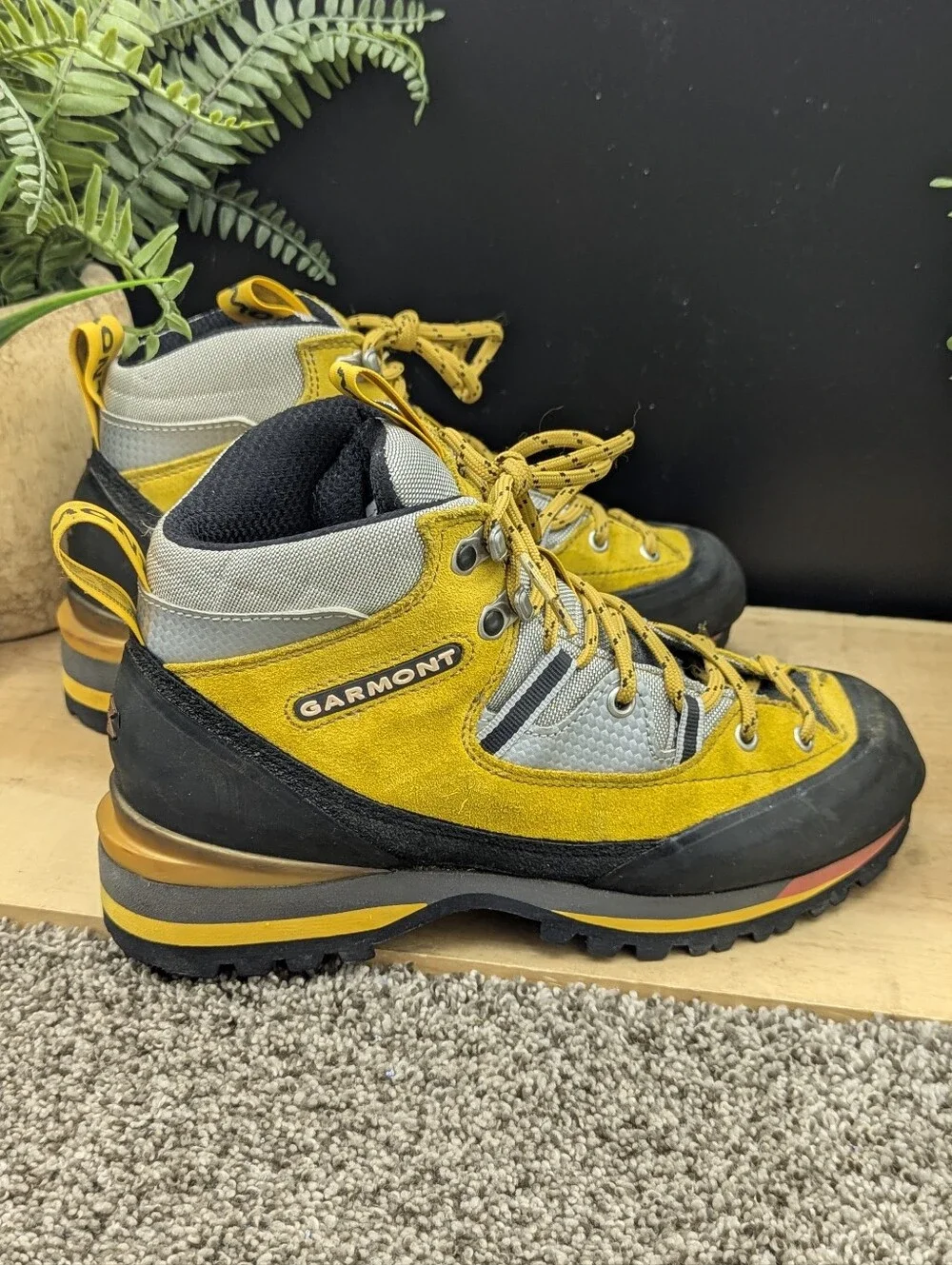 garmont $250 retail